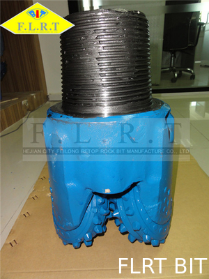 Un buen precio. 75 kilogramos de pedazo de roca/herramientas de perforación tricónicos de roca 9 el 1/2” FSA517G para la perforación de la mina en línea
