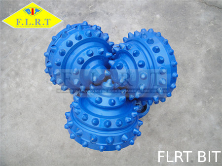 Buen precio Pedazo de roca tricónico azul 12 1/4