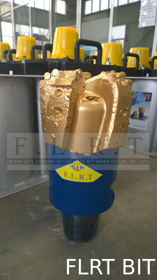 calidad Pedazo de diamante de FLRT PDC 12 1/4 FS19053I con estándar superior de los cortadores API-7-1 de la perforación fábrica
